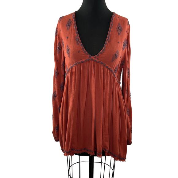 FREE PEOPLE Orange Tunic Top Rayon Diamond Embroidered Ribbed VNeck Size Small S - Picture 1 of 9